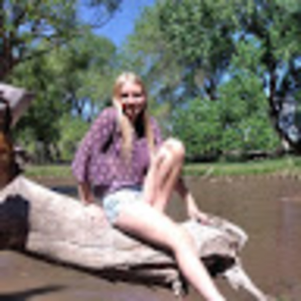 Meet your Posher, Katelynn